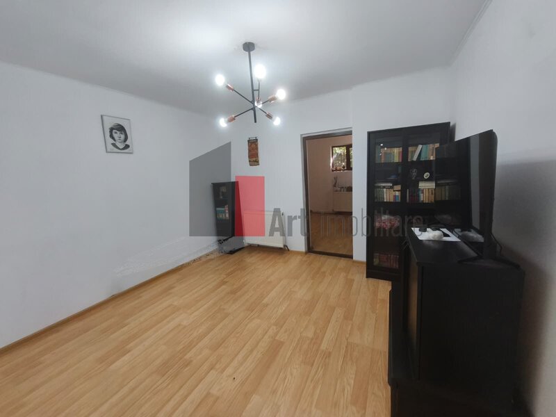 Giulesti Casa Vanzare