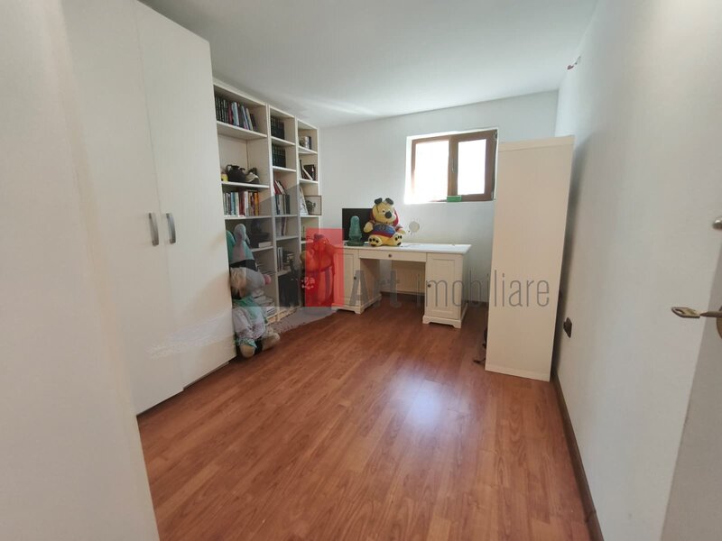 Giulesti Casa Vanzare